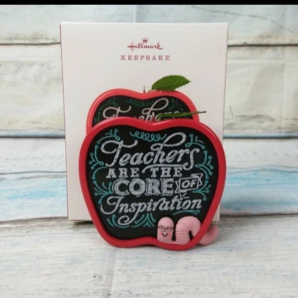2018 Hallmark‎ Ornament Apple 🍎 👩‍🏫‍
